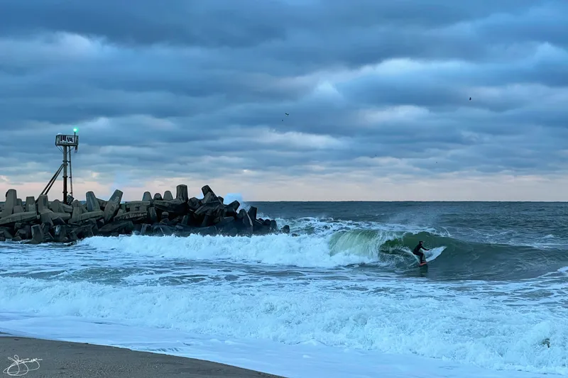 Riding the waves in Winter