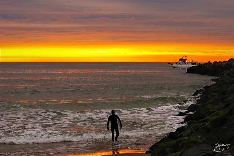 Surfing by the light of Dawn