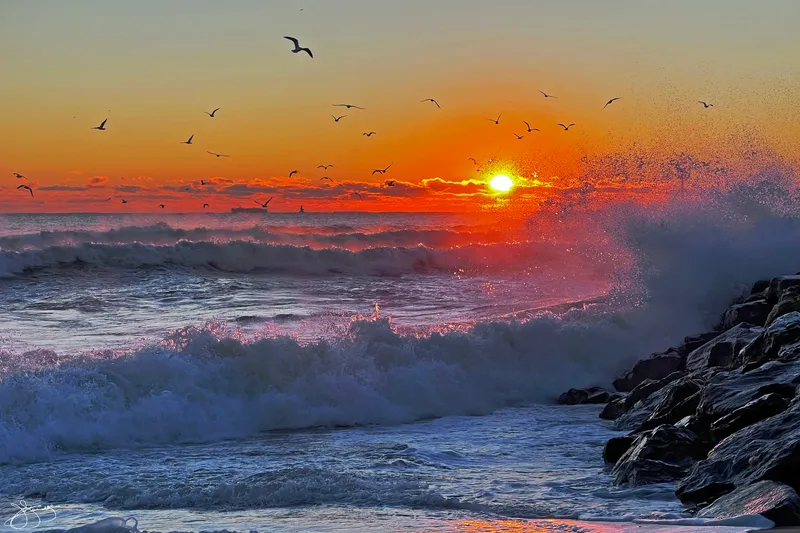Rough Seas and Crashing waves on the Jetty